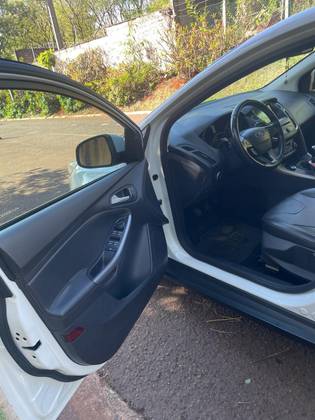 FORD FOCUS 1.6 SE PLUS 16V FLEX 4P MANUAL